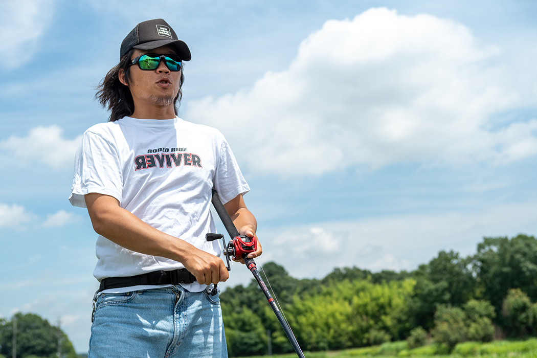 撮影で使用したタックルはRRRバトルトライブにグラビアス侍8.1（ジーニアスプロジェクト）、ルアーPE6号（東レ）という組み合わせ