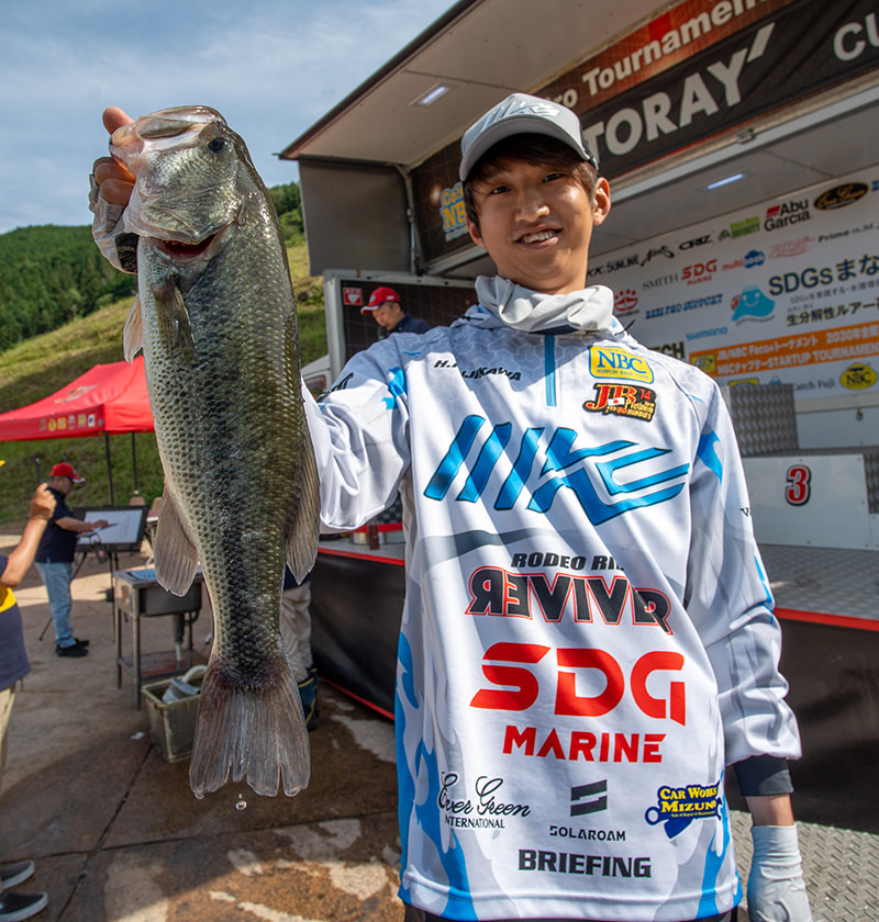 藤川温大がトップ50シリーズ弥栄湖戦2日目に釣った1500gクラス